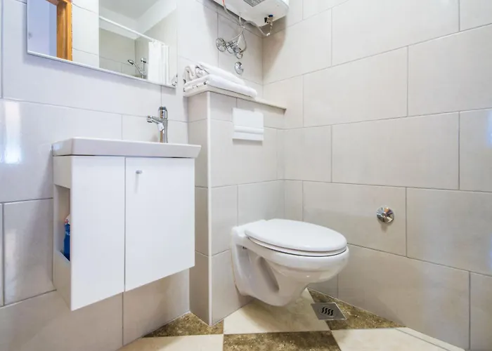 Vikendica Ripenda, A Private Istrian Haven With A Pool Strmac