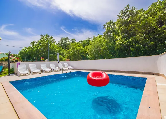 Vikendica Ripenda, A Private Istrian Haven With A Pool